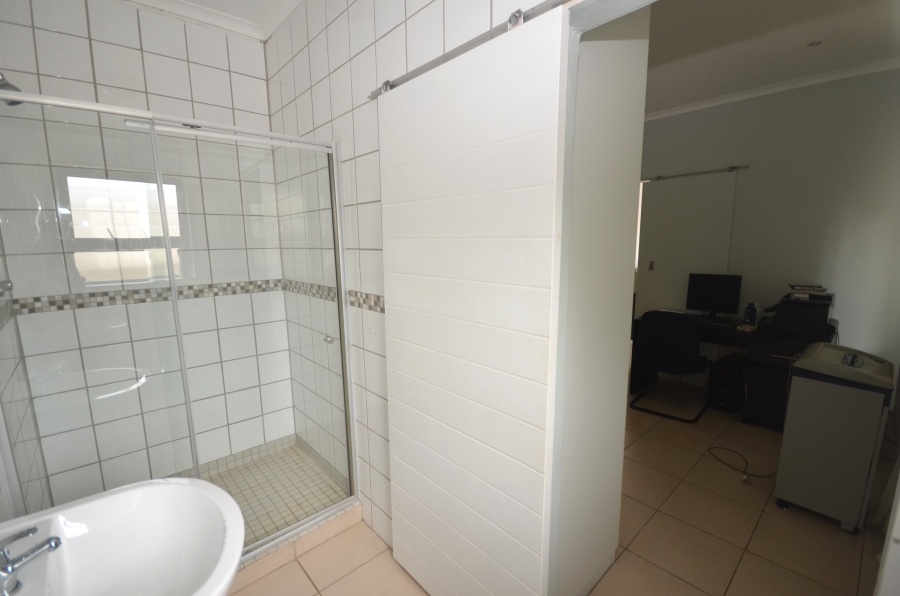 5 Bedroom Property for Sale in Bonnie Doone Eastern Cape